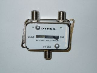 Dynex DX AD112 Coaxial Cable A/B Antenna/Cable Switch for TV 