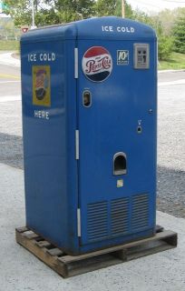   Canadian 1943 Vintage Pepsi Cola 12oz Soda Bottle Vending Machine