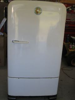 vintage refrigerators in Collectibles