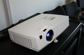 projector 3500 lumens in Consumer Electronics