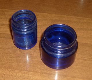 Lot of 2 cobalt blue vintage jars   Vicks Vaporub & Noxzema