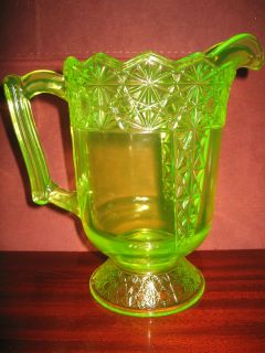 yellow Vaseline Glass water serving Pitcher daisy and button Pattern 
