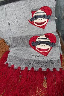   Love Scarf Hat Gloves Gift Set Red Greys NWT Joe Boxer SO CUTE