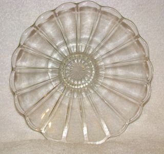 VINTAGE FOOTED Glass Footed Fruit Bowl/ Compote/Center Dish