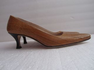 Adrienne Vittadini Womens Leather Shoes Pumps Kitten Heels ITALY 6.5 B