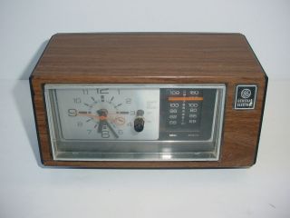 Vintage GE Clock AM/FM Radio 7 4550C Alarm General Electric Retro