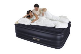 air bed in Inflatable Mattresses, Airbeds