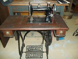 Davis Antique Sewing Machine Vibrating Shuttle Walking Foot Treadle 