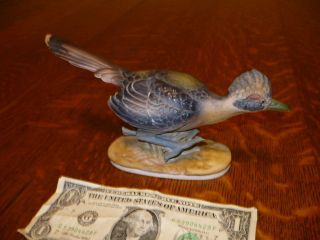 VINTAGE ROYAL CROWN ROAD RUNNER #2492 FIGURINE