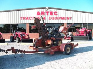 1993 Trencor 560 chain type track trencher w/ Truck loading conveyor 