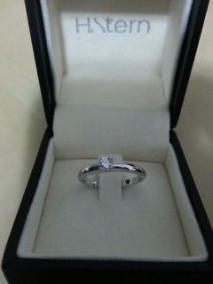 Stern World Collection 18kt White Gold Solitaire Ring