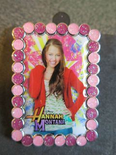 DISNEY CHANNEL HANNAH MONTANA FRAMED PHOTO BOOSTER PIN 2009 MILEY 