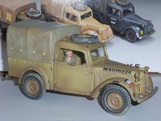   COUNTRY EA56 8TH ARMY AUSTIN LIGHT UTILITY TRUCK + TOY SOLDIER DRIVER