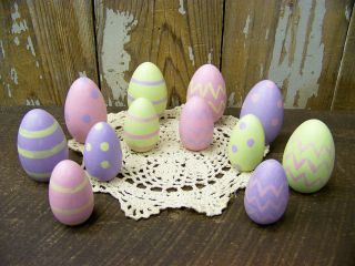   Set Lot 12 Decorative Wood Wooden Spring Pastel Painted Easter Eggs