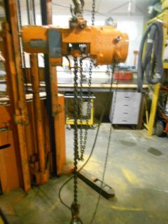 Yale 3000lb Electric Chain Hoist with Overhead Crane Gantry and Power 