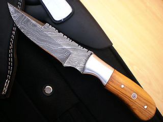   MADETRUE DAMASCUS HUNTING KNIFEW/OLIVE WOOD,MOSAIC PIN&STEEL BOLSTR