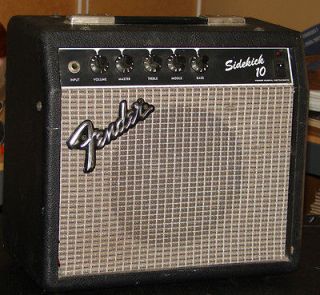 Fender guitar amp amplifier Sidekick 10 15 watt AC DC operation