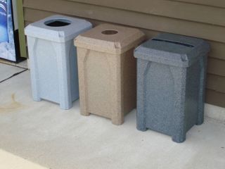 outdoor trash cans in Trash Cans & Wastebaskets