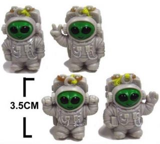 12 ALIEN TROOPERS W PARACHUTE party favors space toys