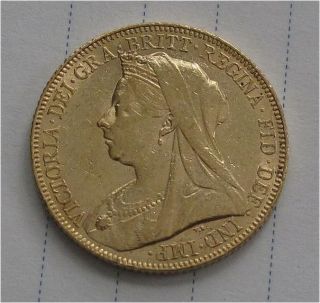 1900 gold sovereign coins