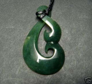 NZ Maori Green Stone / Jade Twist Pendant