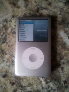 Apple iPod classic 6th Generation Silver (80 GB) GOOD CONDITION