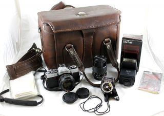 Minolta XG7 vintage SLR Camera & Bag Rokkor X 50mm 11.7 Vivitar 550FD 