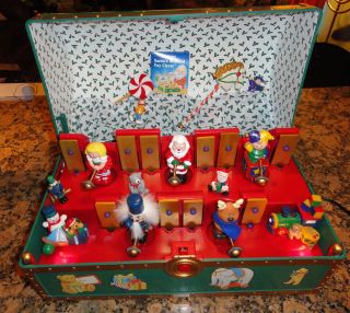 Mr Christmas Animated Lighted Santas Musical Toy Chest 35 Songs VGC 
