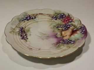 BEAUTIFUL BAVARIA SCALLOPED EDGE PLATE WITH PURPLE AND RED GRAPES