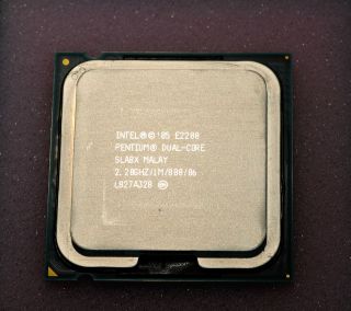 Intel Pentium Dual Core E2200 (2.20GHz, 1MB cache, LGA 775)