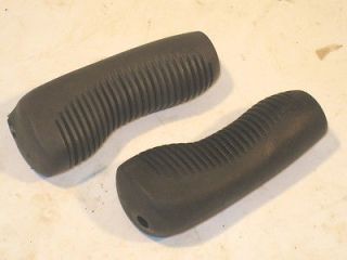 Scotts Lawn tractor 50560x8 Lift grips PAIR set 094497MA 94497