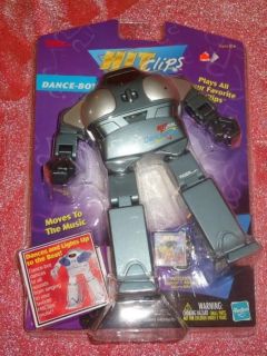 Tiger Hit Clips Micro Music System Player Dance Bot Dancing Robot 2001 