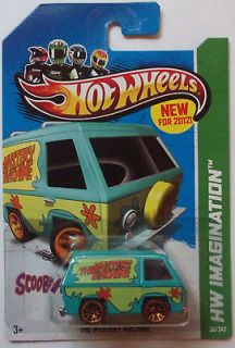   Wheels New Models The Mystery Machine 38/50 (SCOOBY DOO)(2013 Card