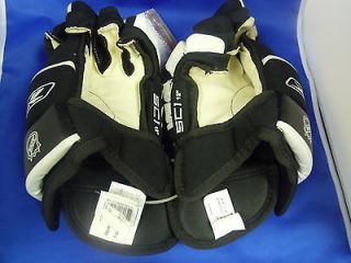 reebok hockey gloves in Gloves