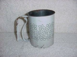 Vintage ANDROCK FLOWERS HAND FLOUR SIFTER MADE in USA