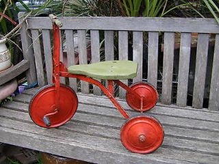 ANTIQUE VINTAGE 1940S RED TRICYCLE WOODEN HANDLE STEEL