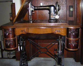 ANTIQUE Minnesota A Treadle Sewing Machine & Accessories BEAUTIFUL 