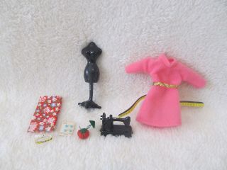   Miniature DollHouse Sewing Machine Dress Form Material Pin Cushion