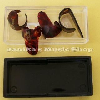 SMALL THUMB/FINGER PICKS SET IN CASE GUITAR PLECTRUMS