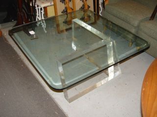 MID CENTURY MODERN THICK LUCITE BASE & GLASS TOP COFFEE TABLE