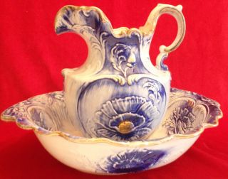  CROWN FLOW BLUE STYLE Porcelain Pitcher & Basin Floral Pattern Set
