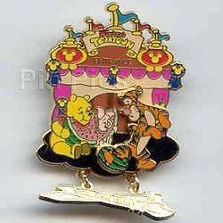   Pooh&Tigger Picnic Artist Choice/Dangle New On Card Disney Pin