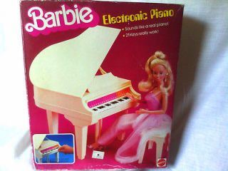 RARE VINTAGE 1981 BARBIE ELECTRONIC PIANO PLAYSET NEW NRFB
