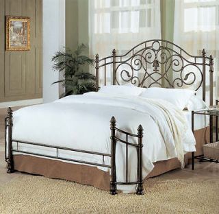 Traditional Iron Queen Size Bed in Antique Green