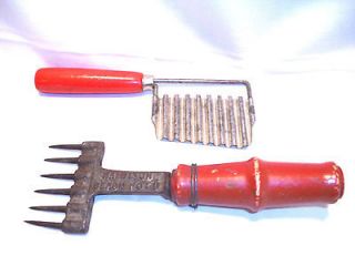   Fountain Ice Chipper & Potato/Vegetab​le Cutter Both have Red Handle