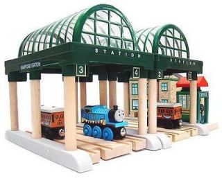 TALKING KNAPFORD STATION Only Wooden Thomas Tank Engine Deluxe NEW