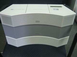 BOSE ACOUSTIC WAVE MUSIC SYSTEM WHITE AM/FM CD PLAYER w/ REMOTE