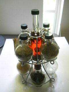   MI COCIMA Spice Set with 9 Glass Bottles and a Chrome Rack   Spice Set