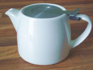   LOOSE LEAF TEAPOT WITH STRAINER & PACK OF SUKI TEA   CHOICE OF 10