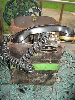 ARMY EE 8 A MILITARY FIELD CRANK TELEPHONE~ COLLECTIBLE ITEM